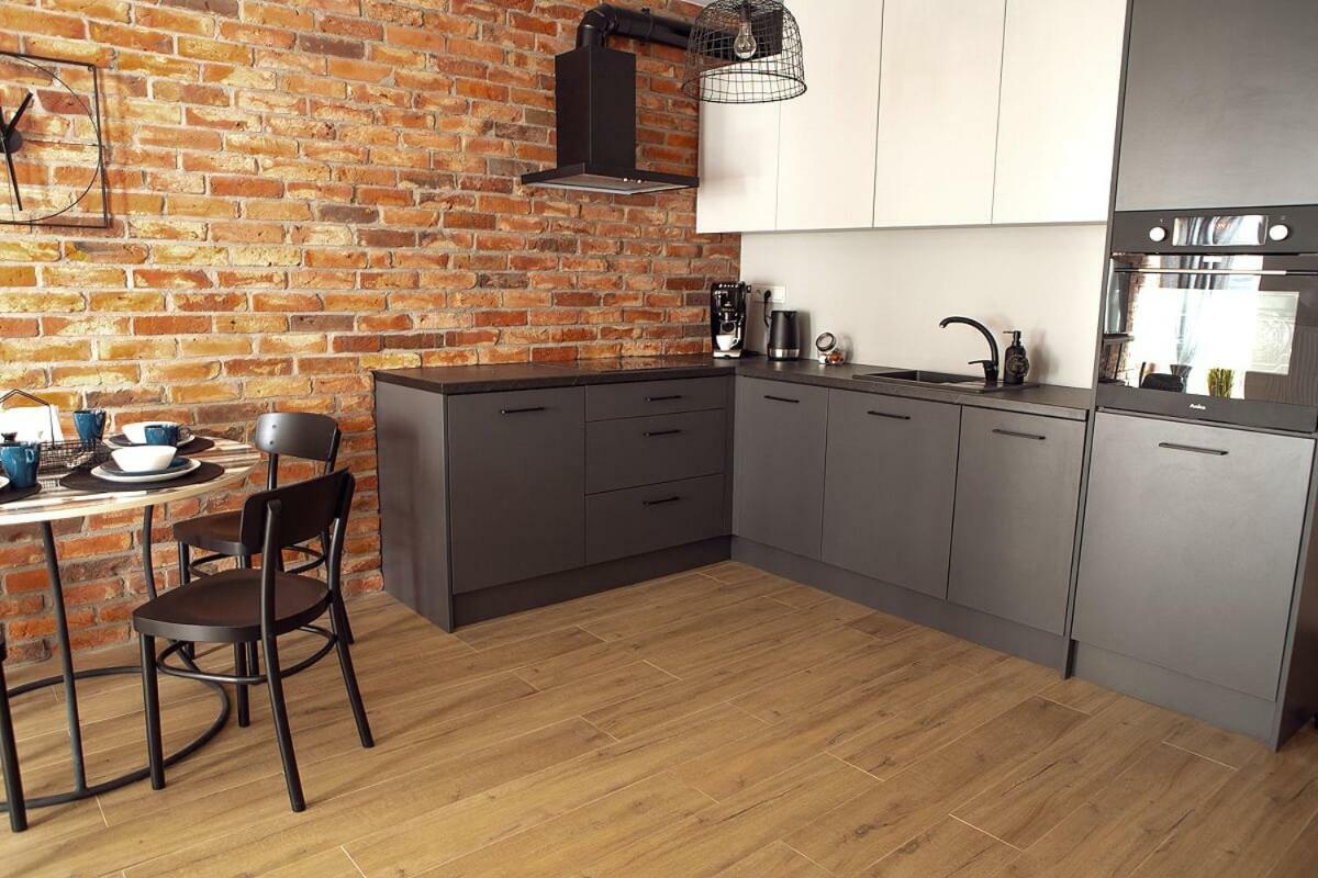 كراكوفيا Concept Red Apartment المظهر الخارجي الصورة